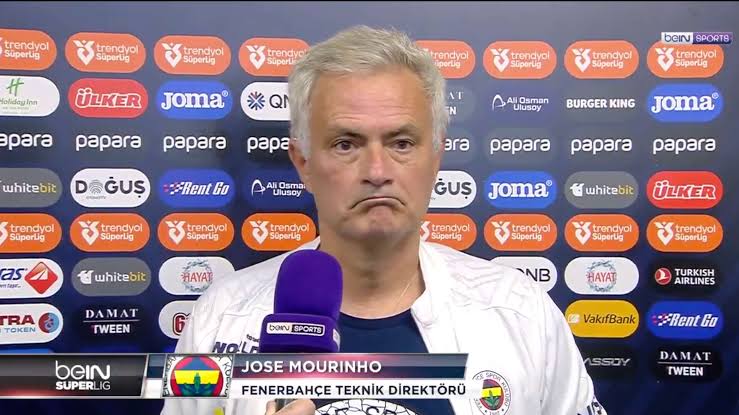 Jose Mourinho Punished for Comment Against an Official