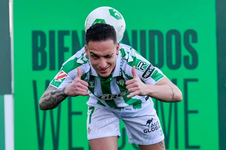 Antony Wants to Stay Longer with Real Betis