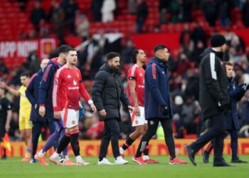 Manchester United Board Punish Players Again