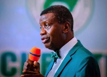 How RCCG Pastor Allegedly Scammed Pastor Adeboye, Relocates to U.S — Mummy G.O